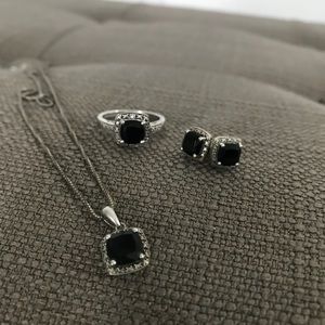 Black Pendant Necklace